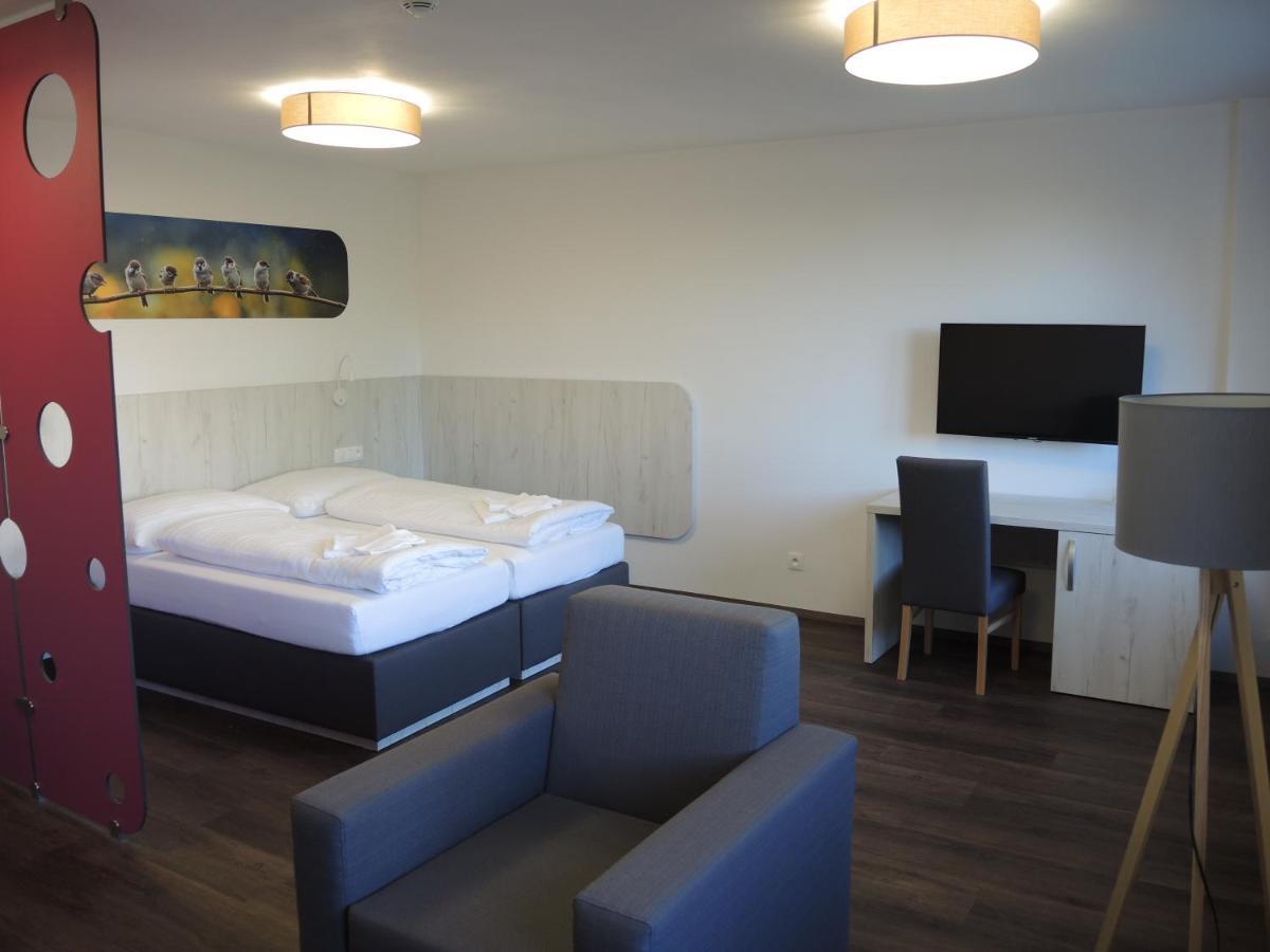 Hotel Garni Vsb اوسترافا المظهر الخارجي الصورة