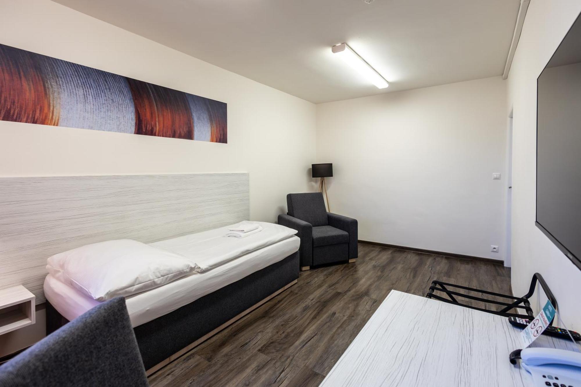 Hotel Garni Vsb اوسترافا المظهر الخارجي الصورة