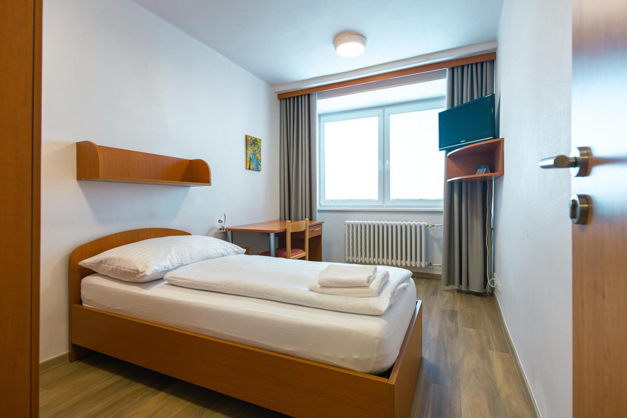 Hotel Garni Vsb اوسترافا المظهر الخارجي الصورة
